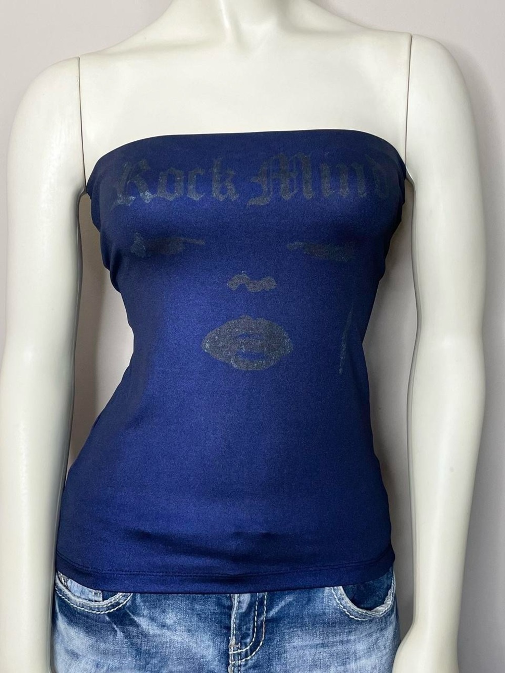 Vintage Y2K girl face graphic tube top by Terranova